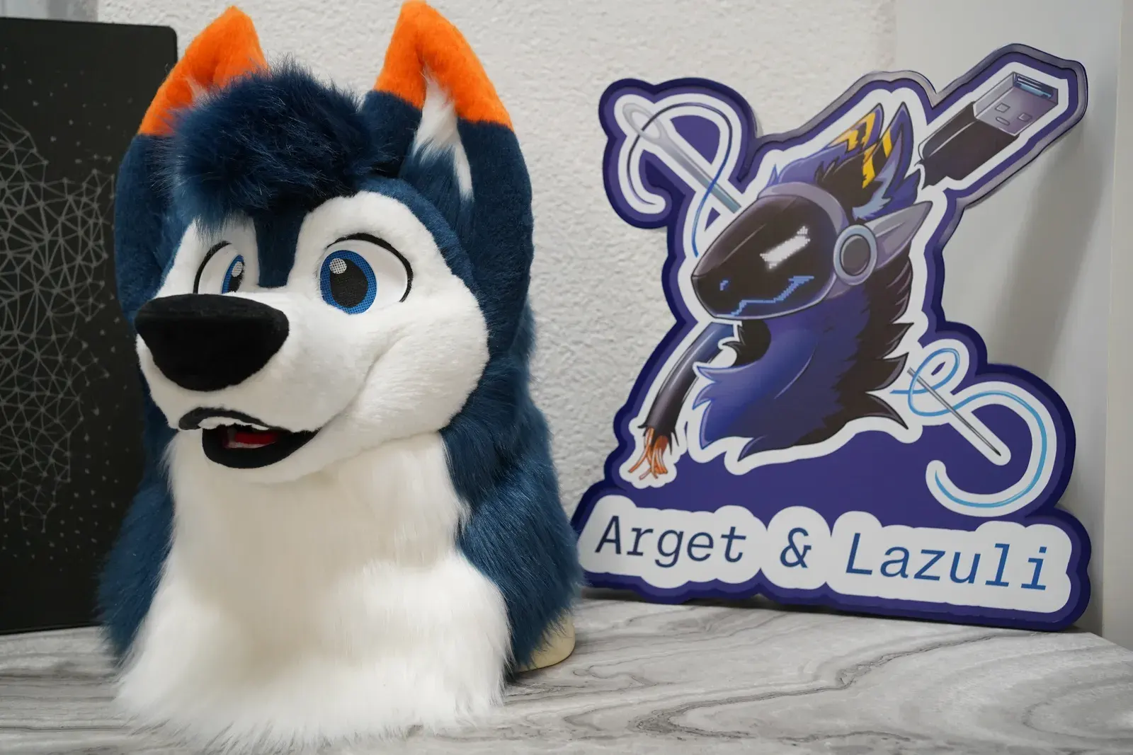 Handmade custom toony wolf fursuit head, by Arget & Lazuli